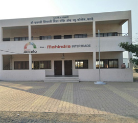 Mahindra Accelo